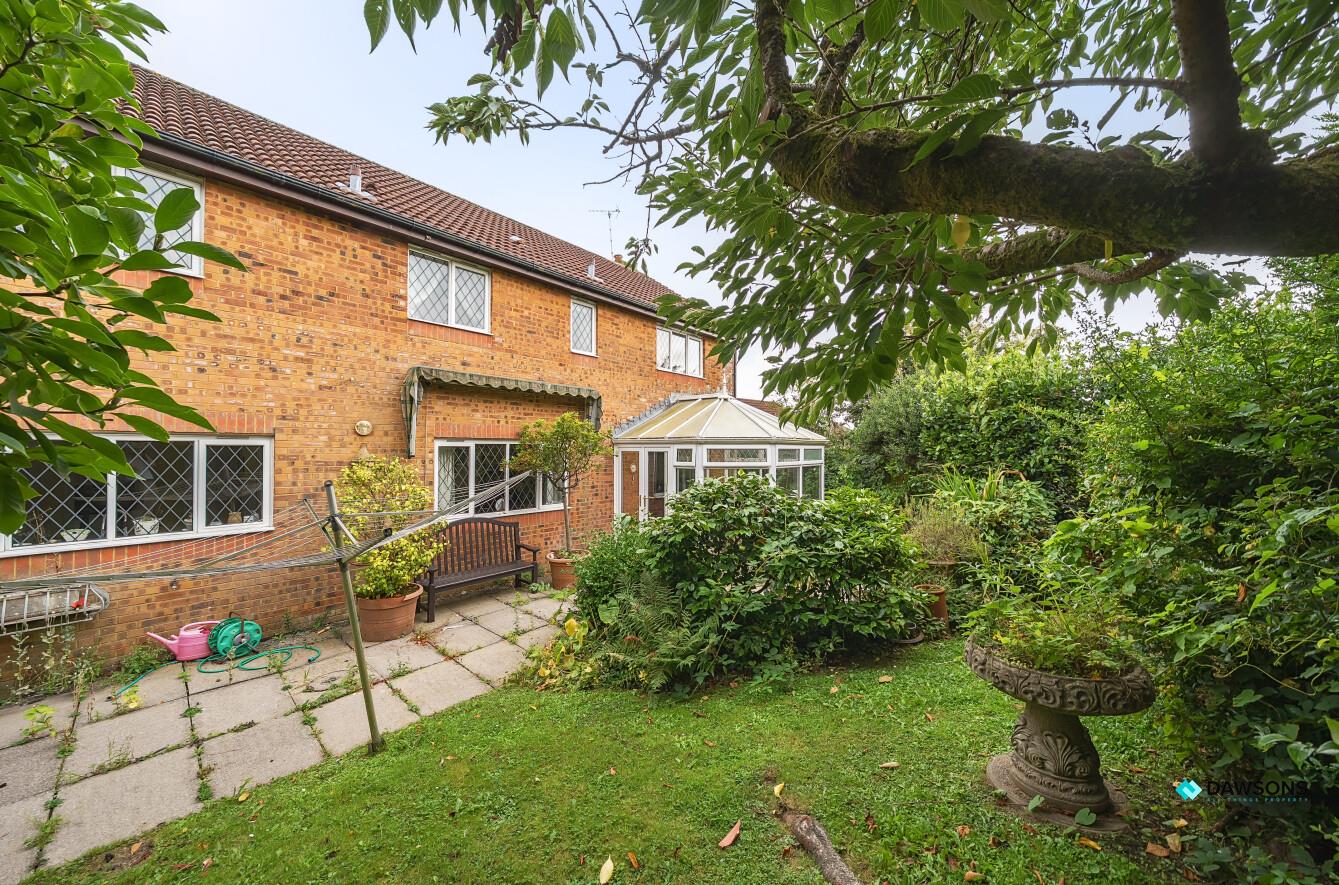 Ffordd Draenen Ddu, West Cross, Swansea, SA3 5RP